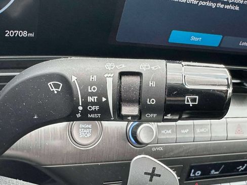 Used 2024 Hyundai Kona SEL w/ Convenience Package FWD image 21