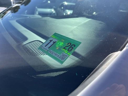 Used 2022 Chrysler Pacifica Touring-L image 31