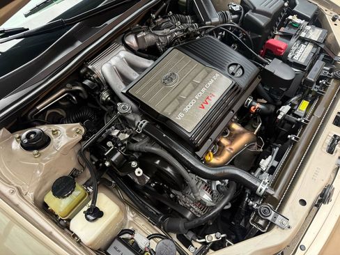 Used 2001 Toyota Avalon XL image 46