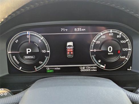 New 2025 Mitsubishi Outlander SE image 29