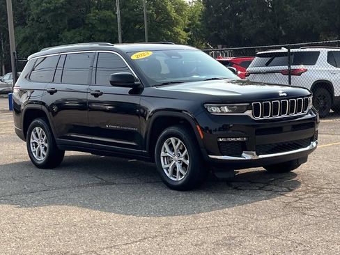 Used 2023 Jeep Grand Cherokee L Limited AWD/4WD image 7
