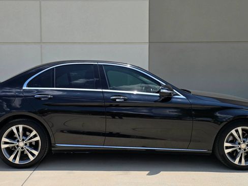 Used 2015 Mercedes-Benz C 300 Sedan image 8