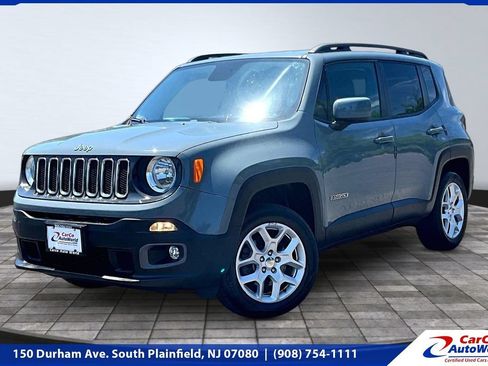 Used 2016 Jeep Renegade Latitude w/ Cold Weather Group AWD/4WD image 1