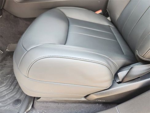 New 2025 Land Rover Range Rover Sport Dynamic SE image 17