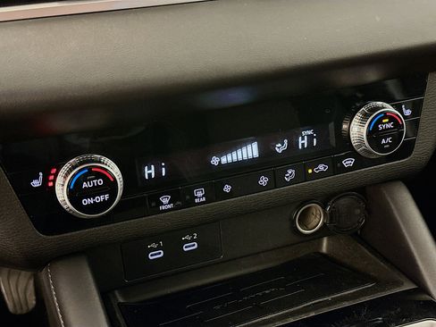 Used 2025 Mitsubishi Outlander ES image 24