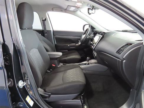 Used 2020 Mitsubishi Outlander Sport SE FWD image 23
