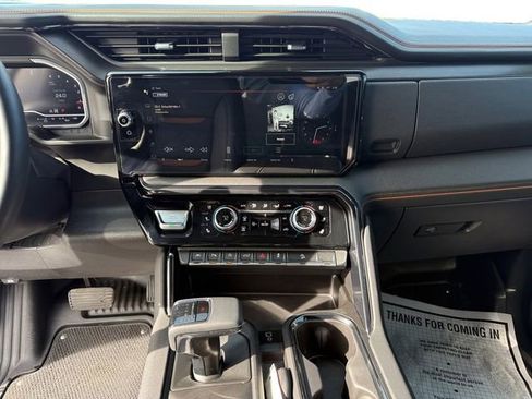 Used 2024 GMC Sierra 1500 AT4 w/ Technology Package image 11