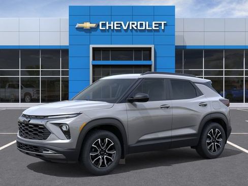New 2026 Chevrolet TrailBlazer ACTIV AWD/4WD image 2