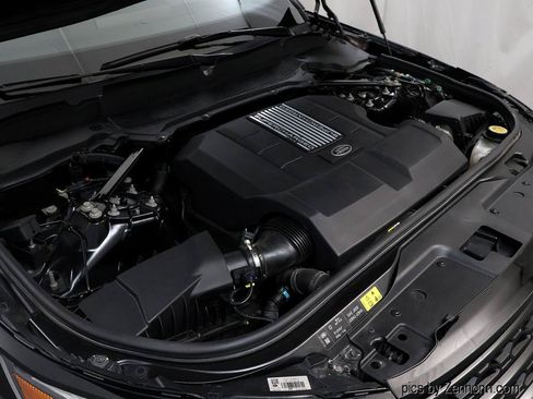 Used 2020 Land Rover Discovery SE AWD/4WD image 36