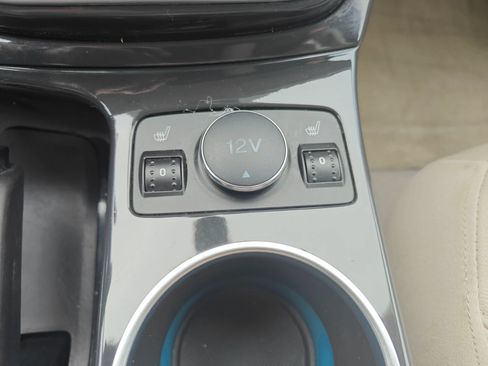 Used 2014 Ford Escape Titanium FWD image 11