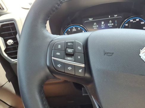 Used 2023 Ford Bronco Sport Outer Banks w/ Tech Package AWD/4WD image 16