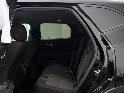 Used 2025 Chevrolet Blazer LT FWD image 31