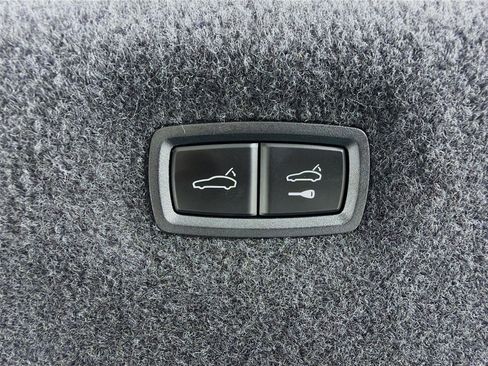Used 2023 Porsche Taycan 4S AWD/4WD image 23