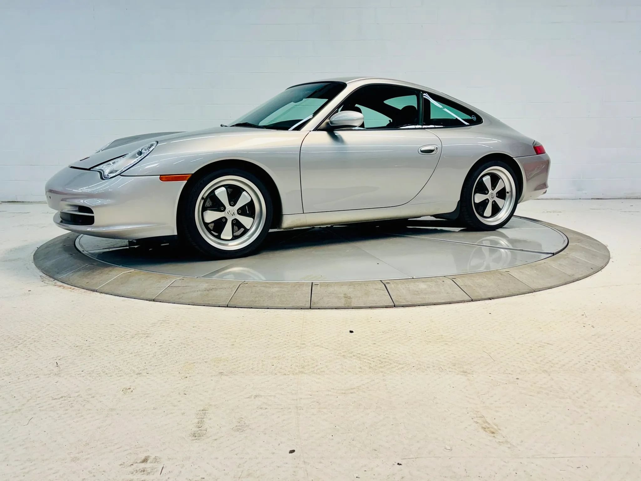 Used 2002 Porsche 911 GT3 RS image 6