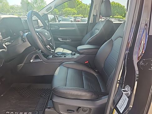 Used 2025 Ford Ranger Lariat AWD/4WD image 9