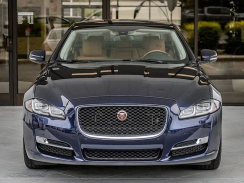 Used 2016 Jaguar XJ R-Sport AWD/4WD image 5