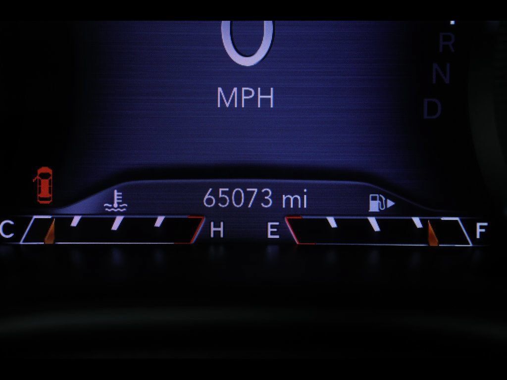 Used 2023 Jeep Cherokee Altitude Lux AWD/4WD image 24