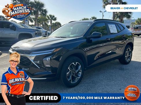 Used 2024 Chevrolet Trax LT image 1