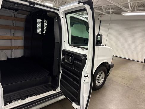 Used 2024 Chevrolet Express 2500 w/ Driver Convenience Package image 23