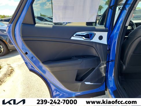 New 2026 Kia Sportage EX w/ EX Panorama Roof Package FWD image 14