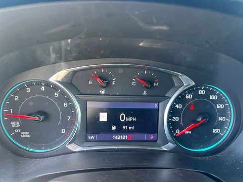 Used 2021 Chevrolet Traverse RS image 13