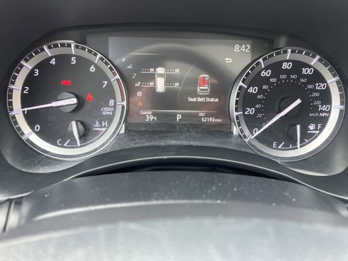 Used 2022 Toyota Highlander XLE image 24