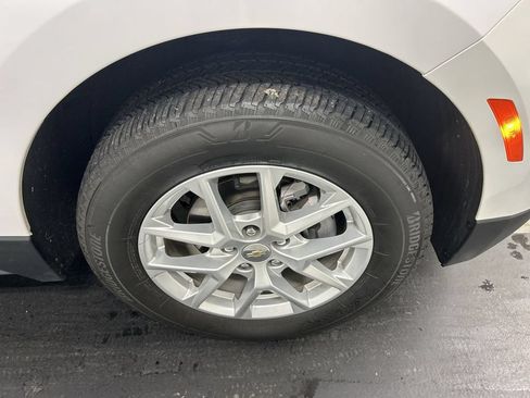 Used 2024 Chevrolet Equinox LT AWD/4WD image 8
