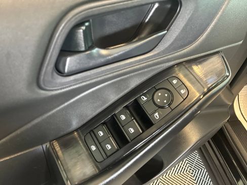 Used 2024 Nissan Rogue S AWD/4WD image 13