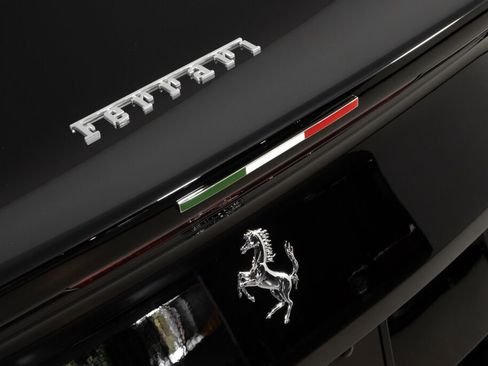 Used 2023 Ferrari 812 GTS image 20