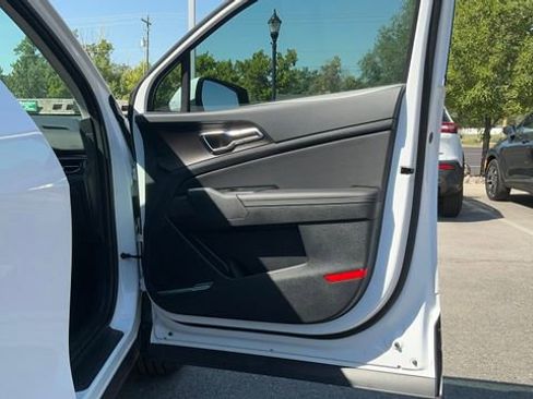 New 2026 Kia Sportage SX image 12