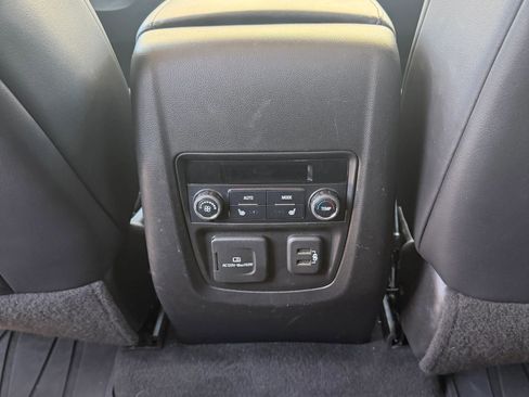 Used 2021 Buick Enclave Avenir w/ Avenir Technology Package AWD/4WD image 21