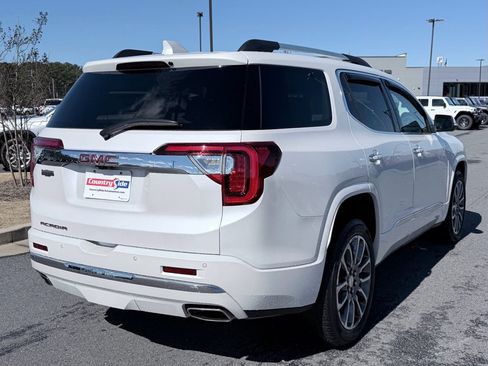 Used 2021 GMC Acadia Denali w/ Denali Technology Package image 6