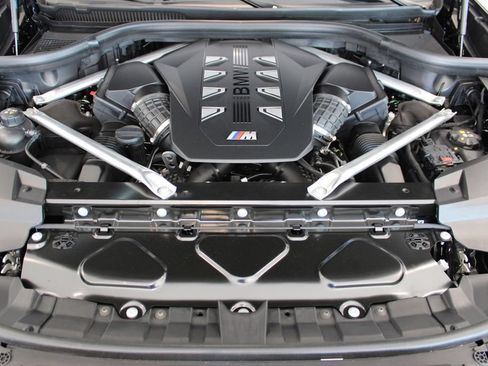 New 2027 BMW X7 M60i AWD/4WD image 8