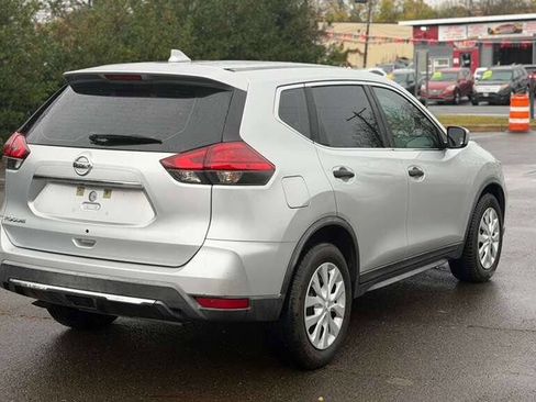 Used 2017 Nissan Rogue S image 6