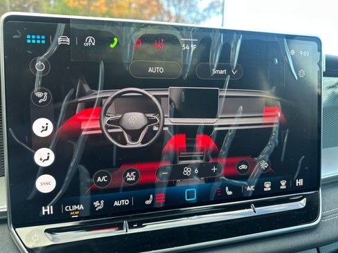 New 2026 Volkswagen Tiguan SE image 11