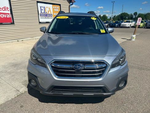 Used 2018 Subaru Outback 2.5i Limited AWD/4WD image 2