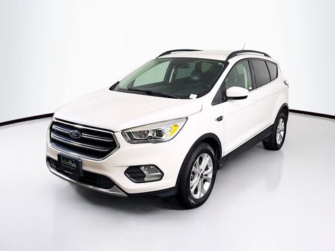 Used 2018 Ford Escape SEL w/ Ford Safe & Smart Package AWD/4WD image 3