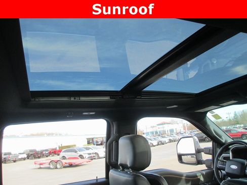 Used 2024 Ford F350 Platinum image 17