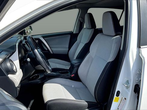 Used 2017 Toyota RAV4 XLE image 23