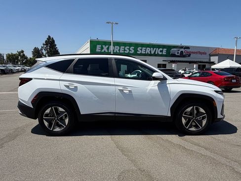 Used 2025 Hyundai Tucson SEL FWD image 46
