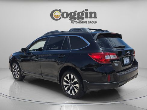 Used 2016 Subaru Outback 2.5i Limited AWD/4WD image 3