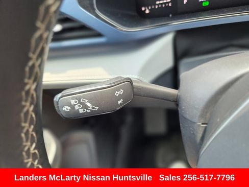 Used 2024 Volkswagen Taos SE AWD/4WD image 27