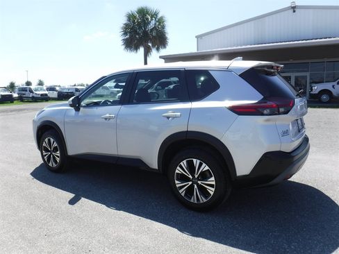 Used 2023 Nissan Rogue SV FWD image 7