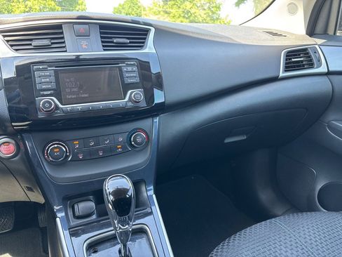 Used 2017 Nissan Sentra SR Turbo w/ SR Midnight Edition FWD image 14