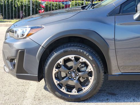 Certified 2023 Subaru Crosstrek 2.0i Premium image 6