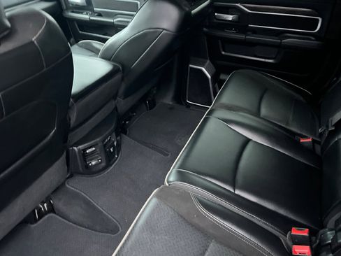 Used 2019 RAM 2500 Laramie image 12