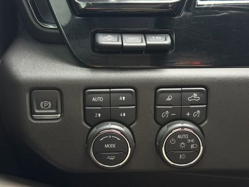 Used 2023 Chevrolet Silverado 1500 ZR2 w/ Technology Package AWD/4WD image 22