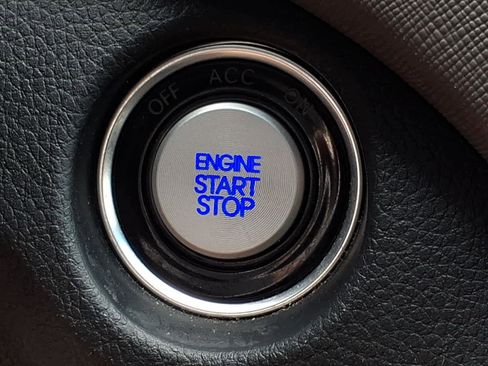 Used 2018 Hyundai Santa Fe Sport image 37