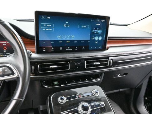 Used 2022 Lincoln Nautilus Reserve w/ Monochromatic Package AWD/4WD image 18
