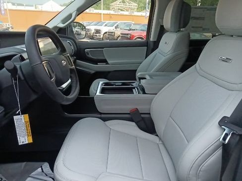 New 2027 Ford Expedition Max Platinum w/ Driver's Package AWD/4WD image 15